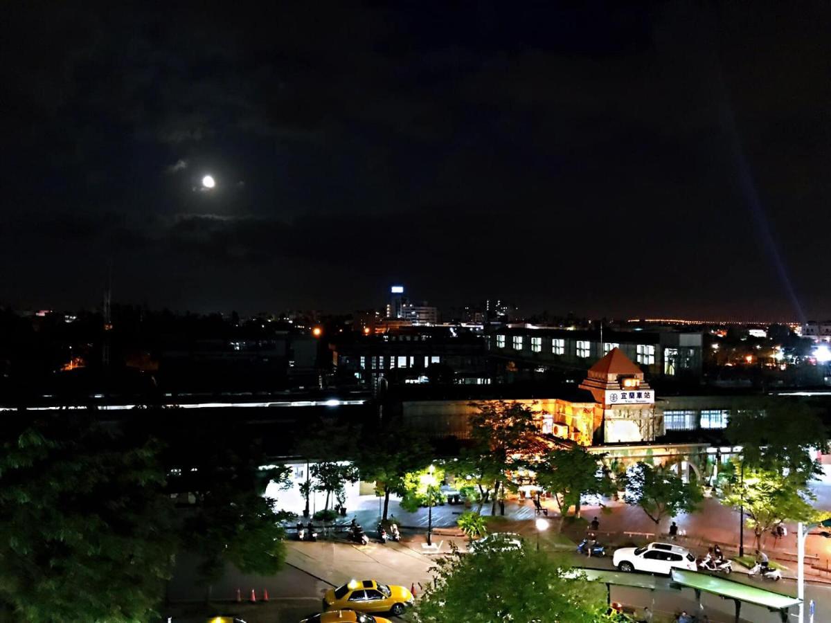One Night Hostel Yilan Luaran gambar